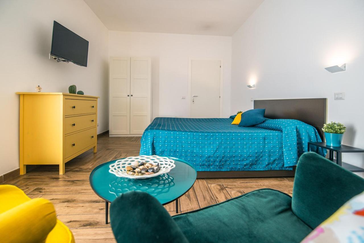 Hub Ferroviario - 12 Posti Letto Per Il Tuo Gruppo A Con Wifi E Netflix Frühstückspension